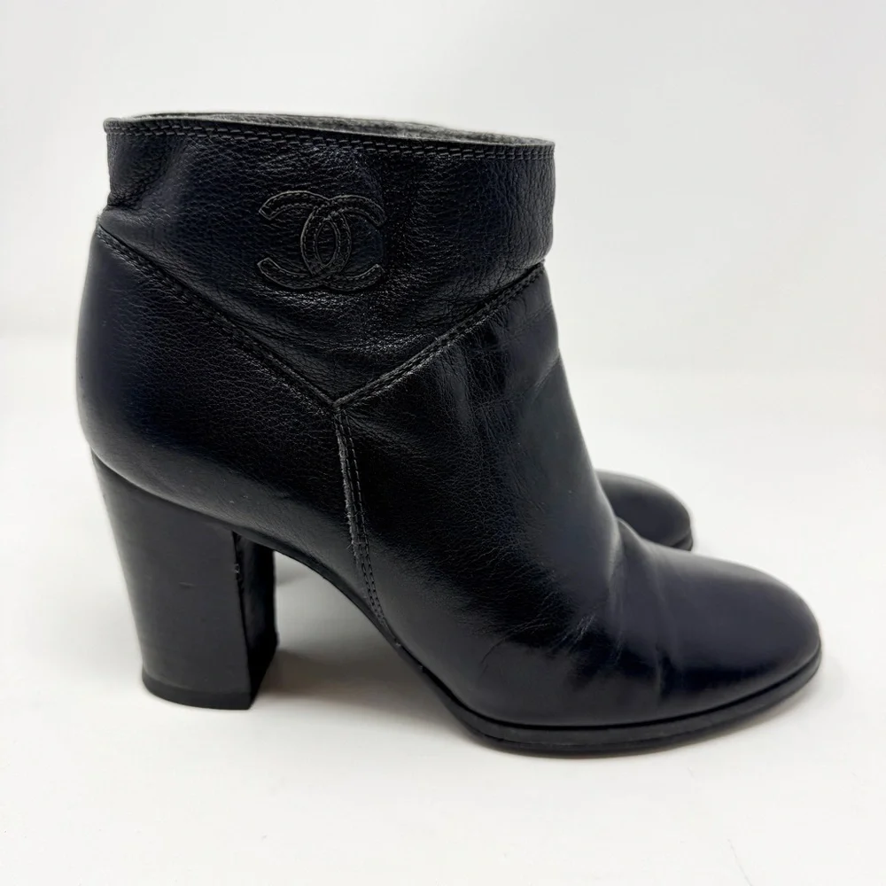 CHANEL Black Leather CC Logo Ankle Booties Block Heel Size 38